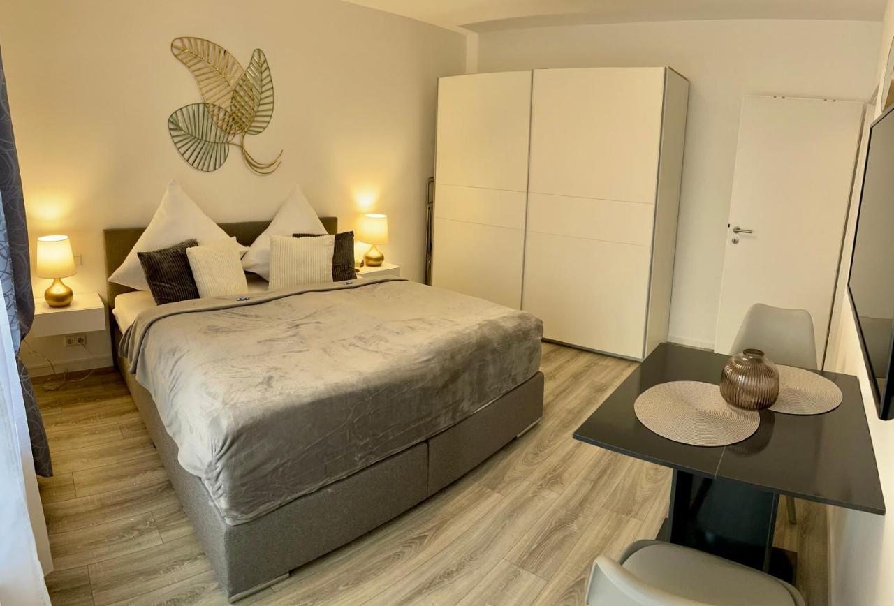 Prime Host Lovely Apartment Karlsruhe Kültér fotó